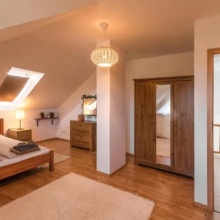 Mit Garten Дом отдыха *